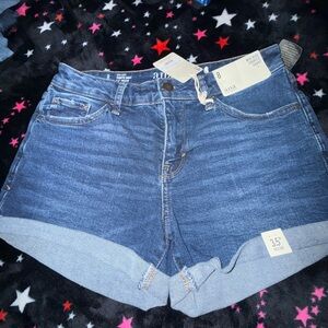 Ana Jean Shorts mid rise NWT